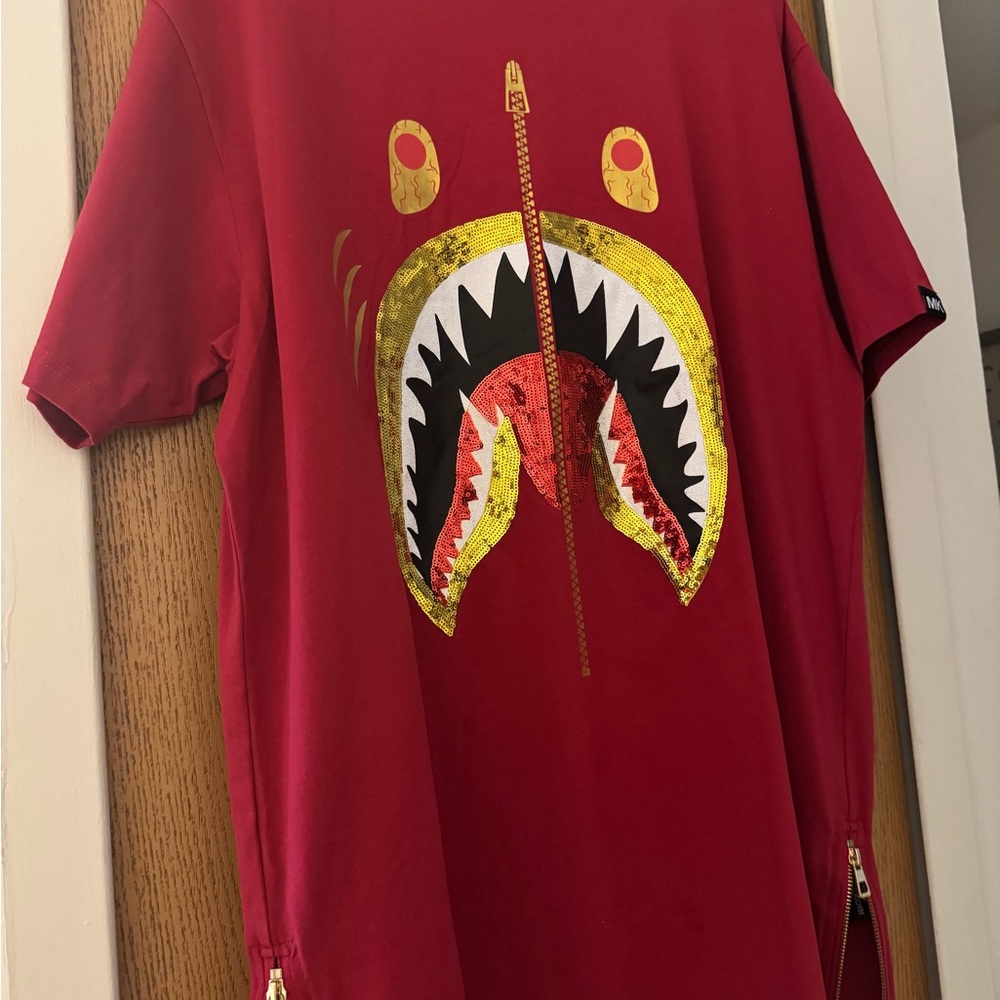 Makobi Shark Graphic Tee